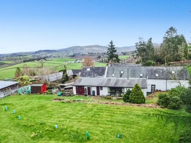 Llanynis, Builth Wells, Powys, LD2 3HH, photo 1
