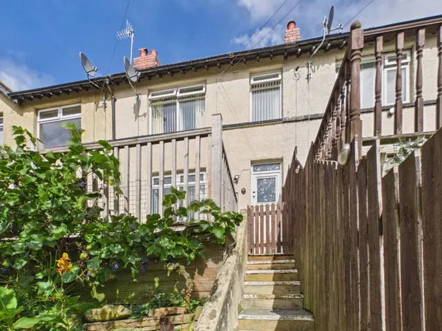 Ayrton Crescent, Bingley, photo 1