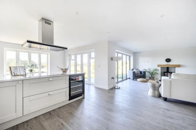 Photo 2 — Shepherds Ridge, Mortimer Common, Reading, Berkshire, RG7 3WF