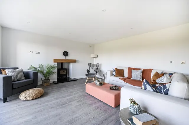 Photo 3 — Shepherds Ridge, Mortimer Common, Reading, Berkshire, RG7 3WF