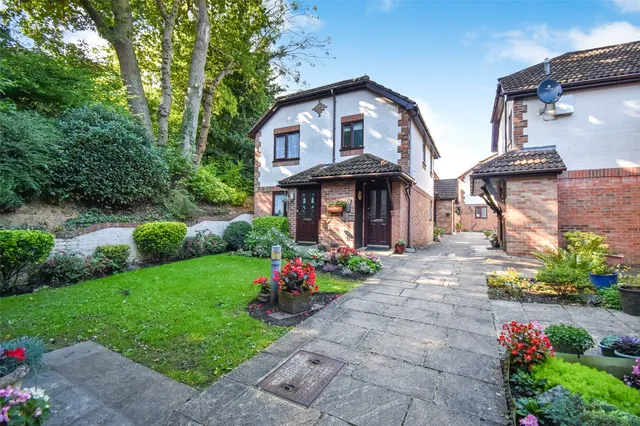 Photo 2 — St. Benedicts Close, Aldershot, Hampshire, GU11 3NJ