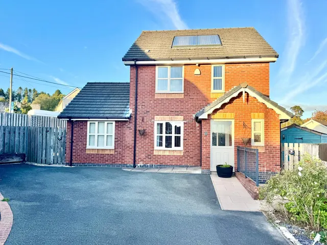 Cae Nant, Newbridge-on-Wye, Llandrindod Wells, Powys, LD1 6LQ, photo 1