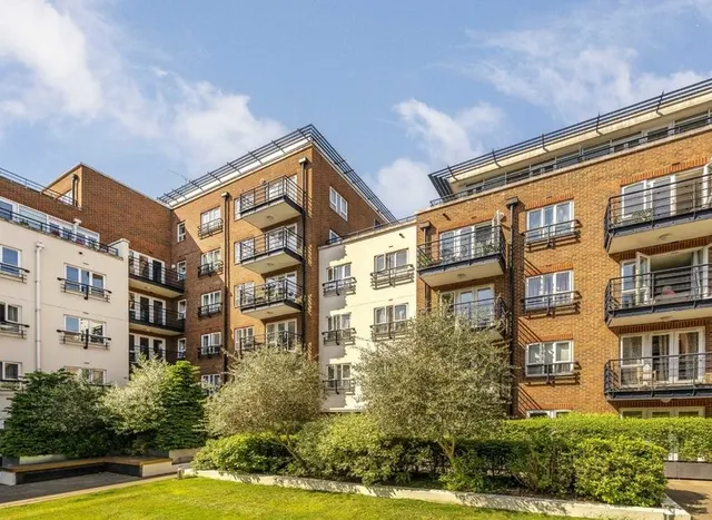 Royal Quarter, Kingston Upon Thames, KT2, photo 1