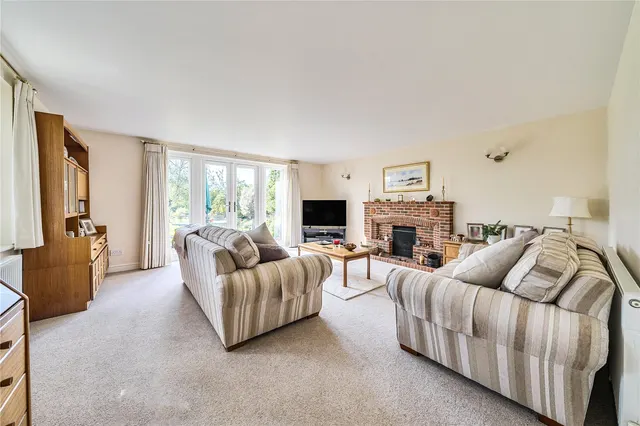 Photo 3 — Belbins, Romsey, Hampshire, SO51 0PE
