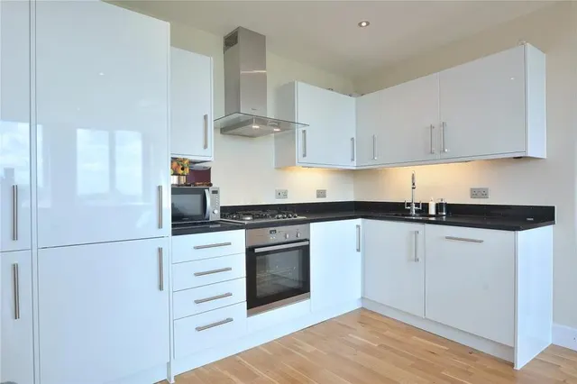 Great Portland Street, Fitzrovia, W1W, photo 2