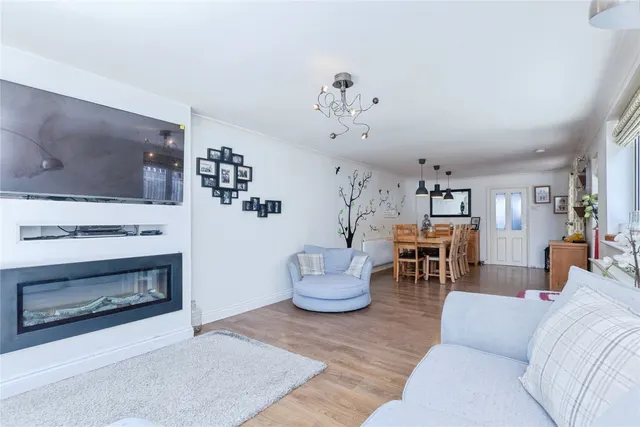 Cherry Street, Wigston, LE18, photo 1