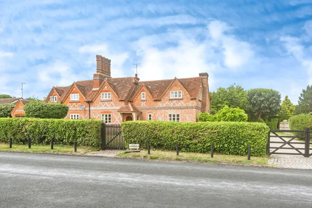 Reades Lane, Reading, RG4, photo 1