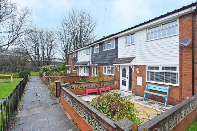 Royston Walk , Longton , Stoke-On-Trent, photo 1
