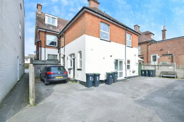 Ringwood Road, Ferndown, BH22, photo 3