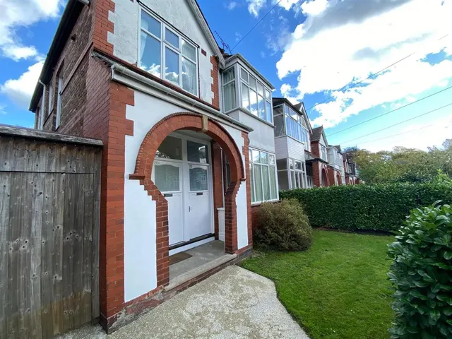 Rowan Avenue, Manchester, M16, photo 1