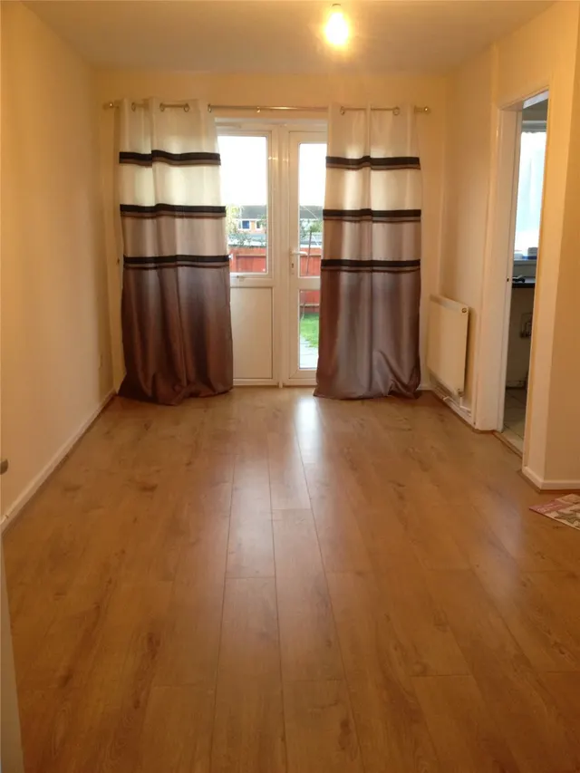 Wimborne Drive, Clifford Park, CV2, photo 2