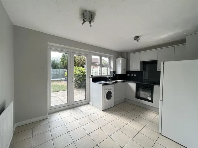 Photo 2 — Lavender Close, Manchester M23 9SH