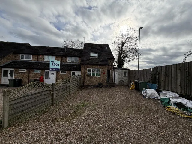 Saxondale Road, Wigston, LE18, photo 1