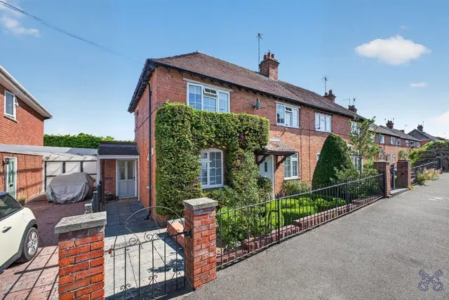 Badsey Lane, Evesham, Worcestershire, WR11, photo 1