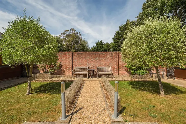 Photo 3 — Little Abshot Road, Abshot, Warsash