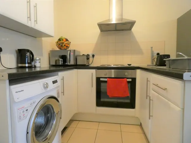Southgate Street, Gloucester, GL1, photo 3