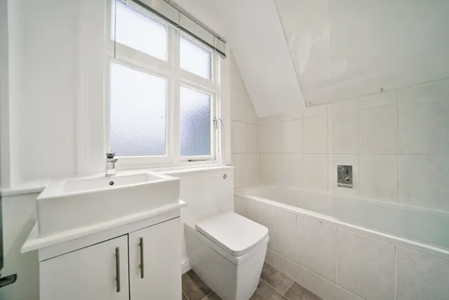 Hackney Road, Hoxton, E2, photo 3