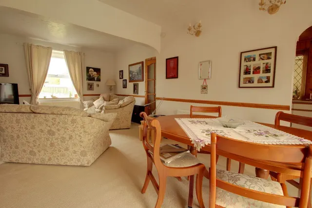 Collett Avenue, Shepton Mallet, BA4, photo 3