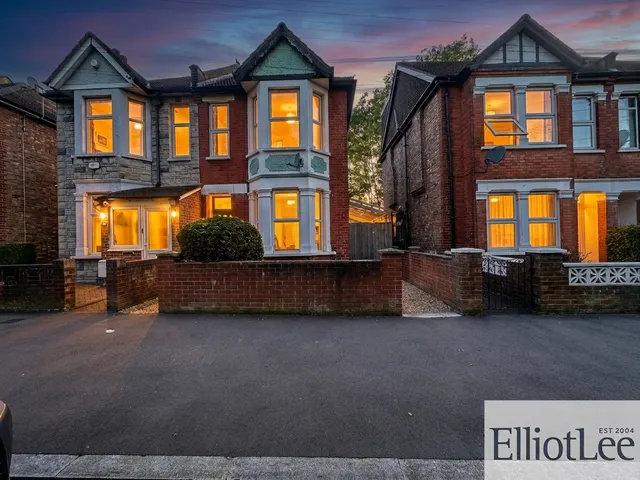Barham Close, Wembley, HA0, photo 1