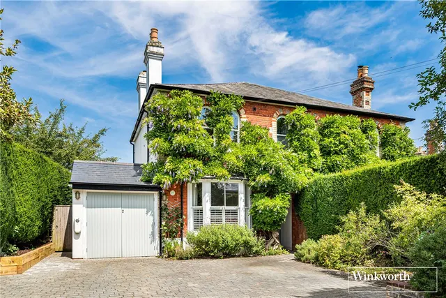 Church Road, Bagshot, GU19, photo 1