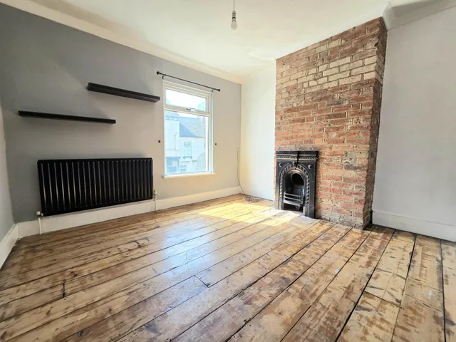 Photo 2 — Dudley Street, Leighton Buzzard, LU7 1SE