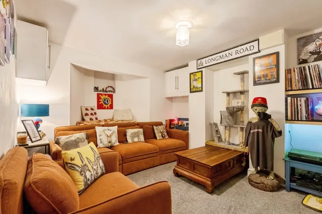 Photo 2 — Longman Road, Barnsley
