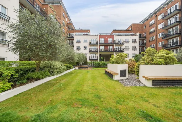 Seven Kings Way, Kingston Upon Thames, Surrey, KT2, photo 1