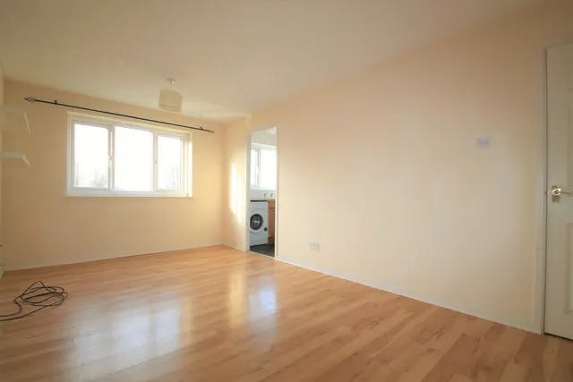 Photo 2 — Fox Hollow Drive, Bexleyheath