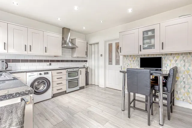 Photo 3 — Cedar Road, Earl Shilton, Leicester, LE9 7HE
