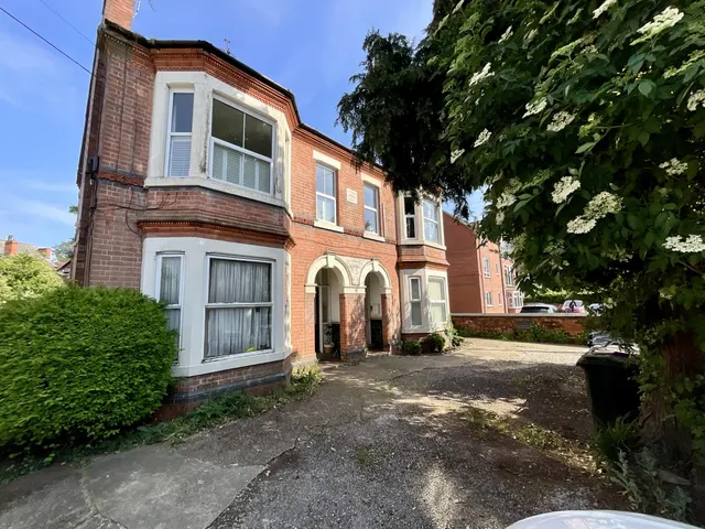 Loughborough Road, Nottingham, NG2, photo 1