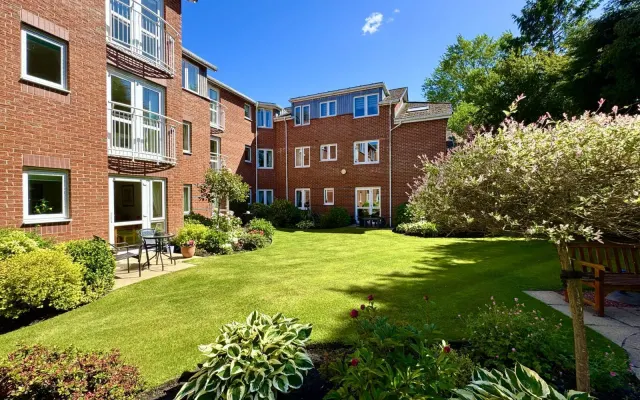 Henbury Court, Kiln Lane, Eccleston, photo 1