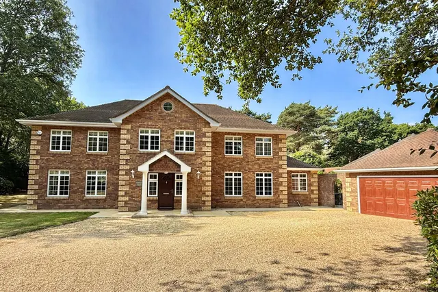 Warren Drive, Ringwood, BH24, photo 1