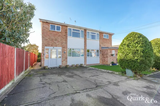 Caversham Park Avenue, Rayleigh, SS6, photo 1