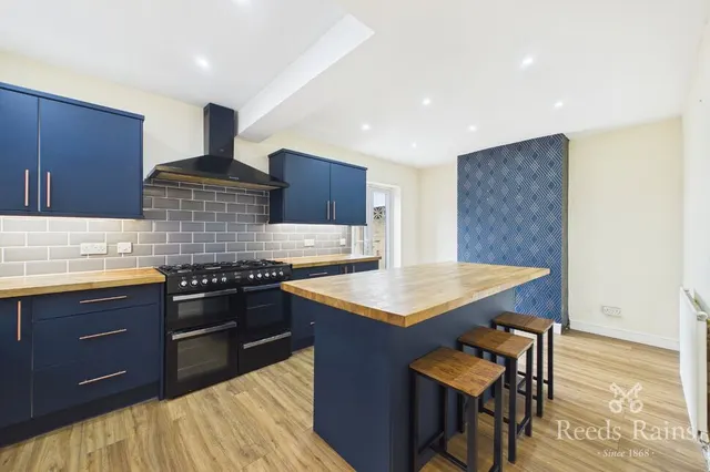 Holland Park Drive, Rhyl, LL18, photo 3
