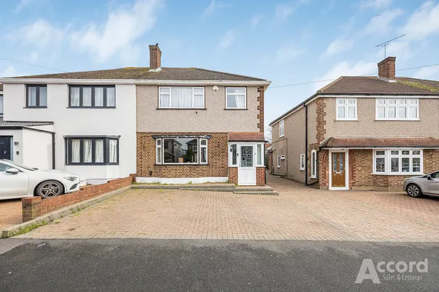 Glenton Way, Romford, RM1, photo 1