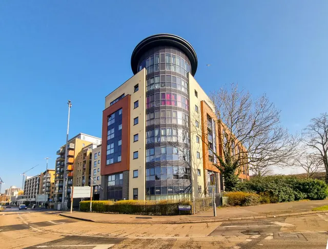 Flanders Court, St. Albans Roa, Watford, WD17, photo 1