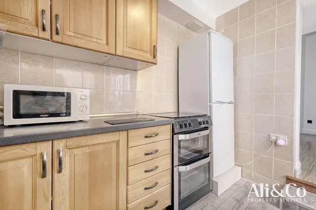 Photo 2 — Hampden Road, Grays, Essex, RM17 5JW