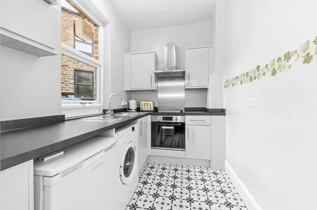 Photo 2 — Acre Street, Lindley