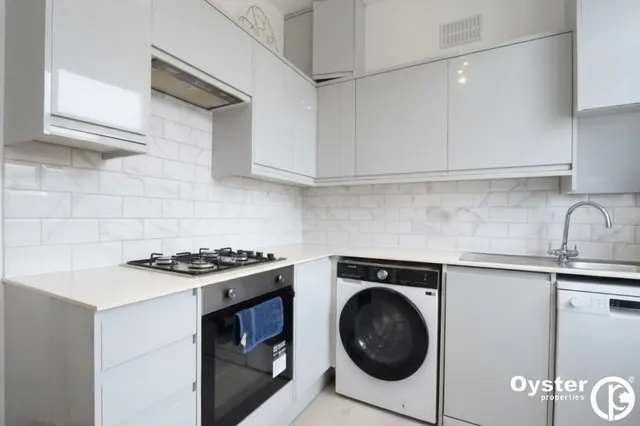 Cockfosters Road, Barnet, EN4, photo 3