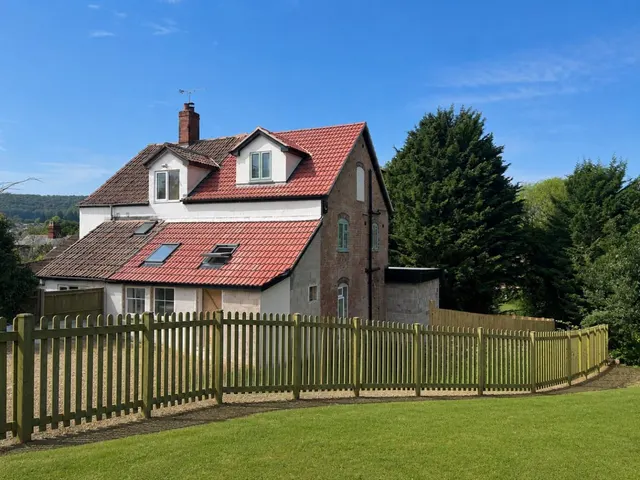 Upthorpe, Cam, GL11, photo 1