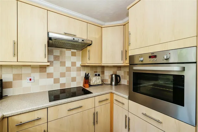 Padnell Road, Waterlooville, PO8, photo 3