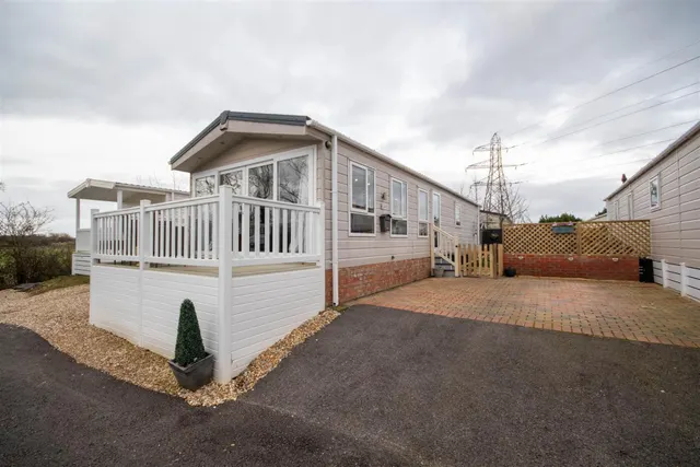 Tewkesbury Road, Norton, GL2, photo 1