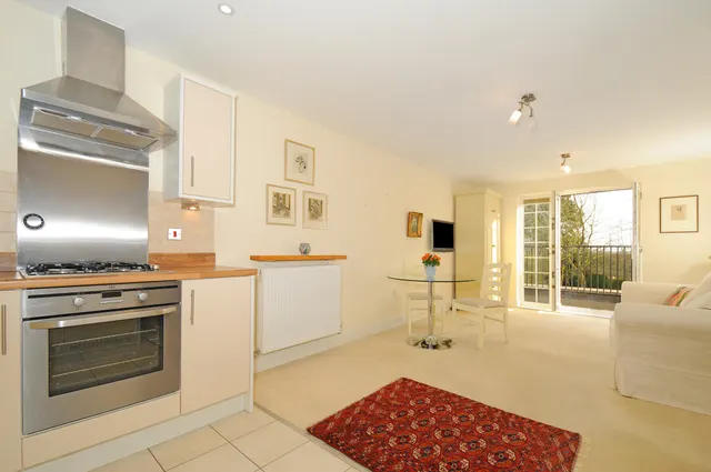 Photo 3 — Greenhill, Twyford, OX17