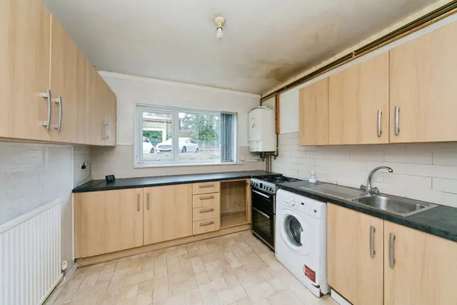 Llanelian Road, Old Colwyn, LL29, photo 3