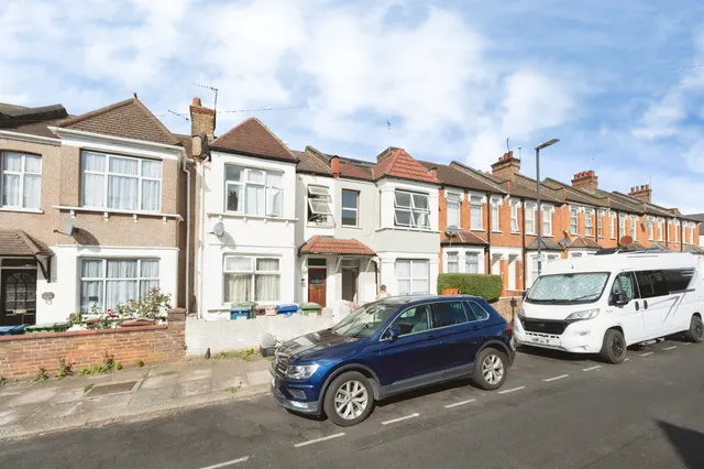 Aberdeen Road, HARROW, photo 1