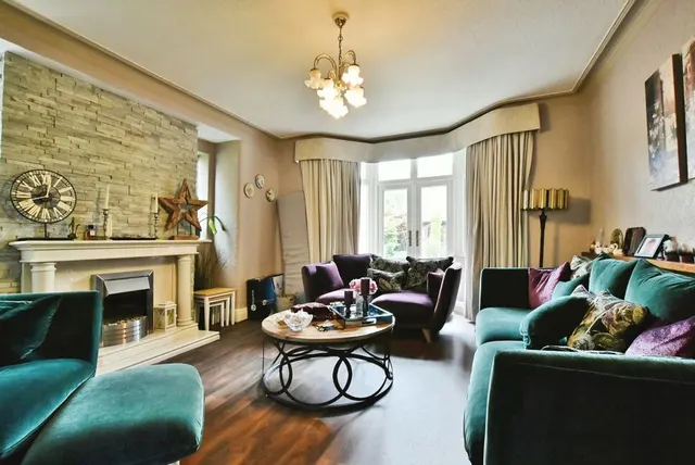 Washway Road, Sale, M33, photo 2