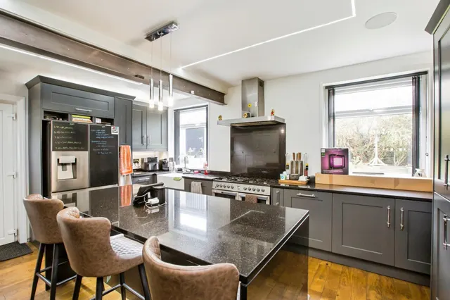 Westborough Drive, Halifax, HX2, photo 1