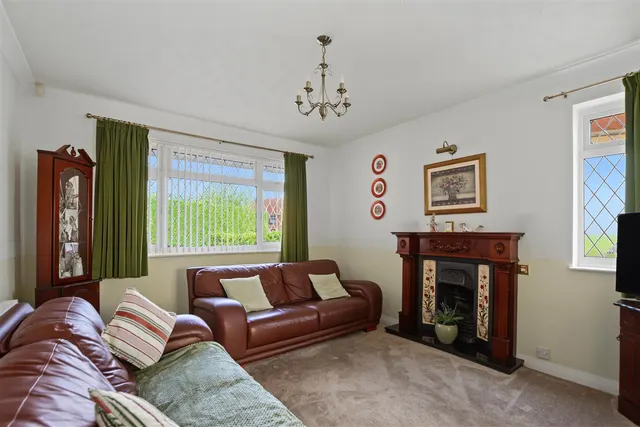 Audon Avenue, Beeston, NG9, photo 2