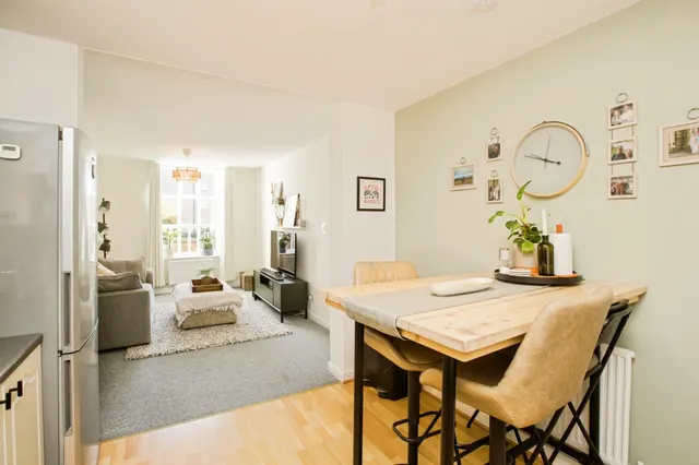Wharf Street, Sowerby Bridge, HX6, photo 3