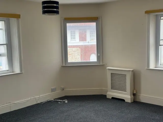 Terminus Road, Eastbourne, BN21, photo 2
